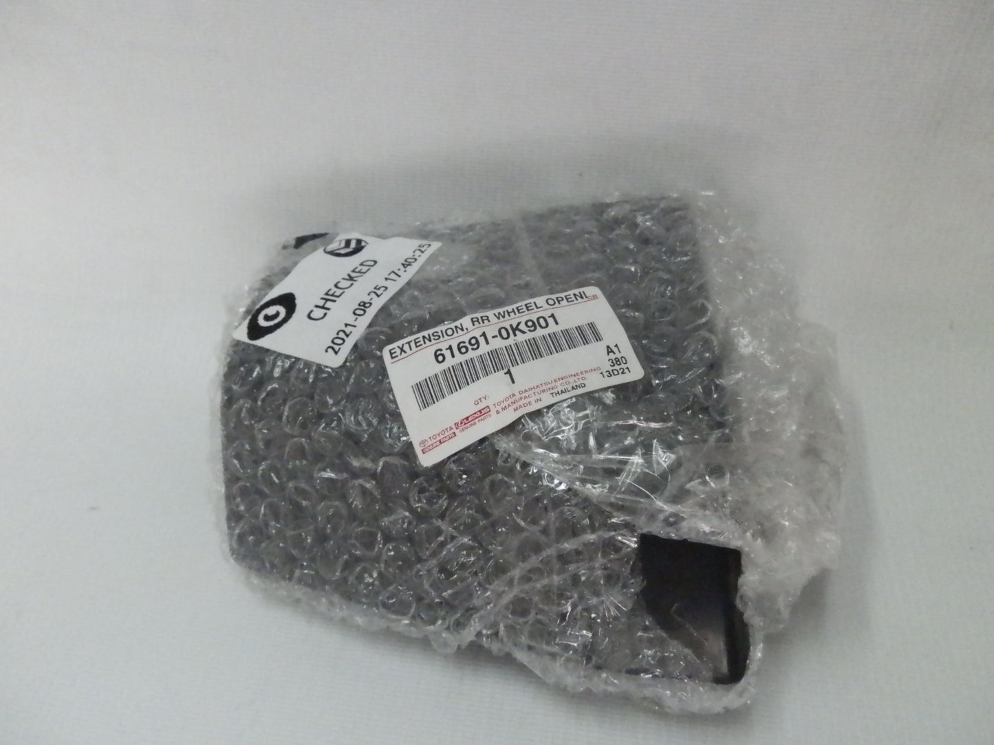 Extensión Buche Trasero Derecho Original para Fortuner