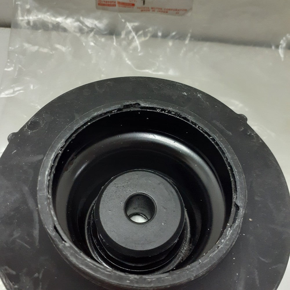 BASE AMORTIGUADOR DELANTERO 4RUNNER, FJ CRUISER