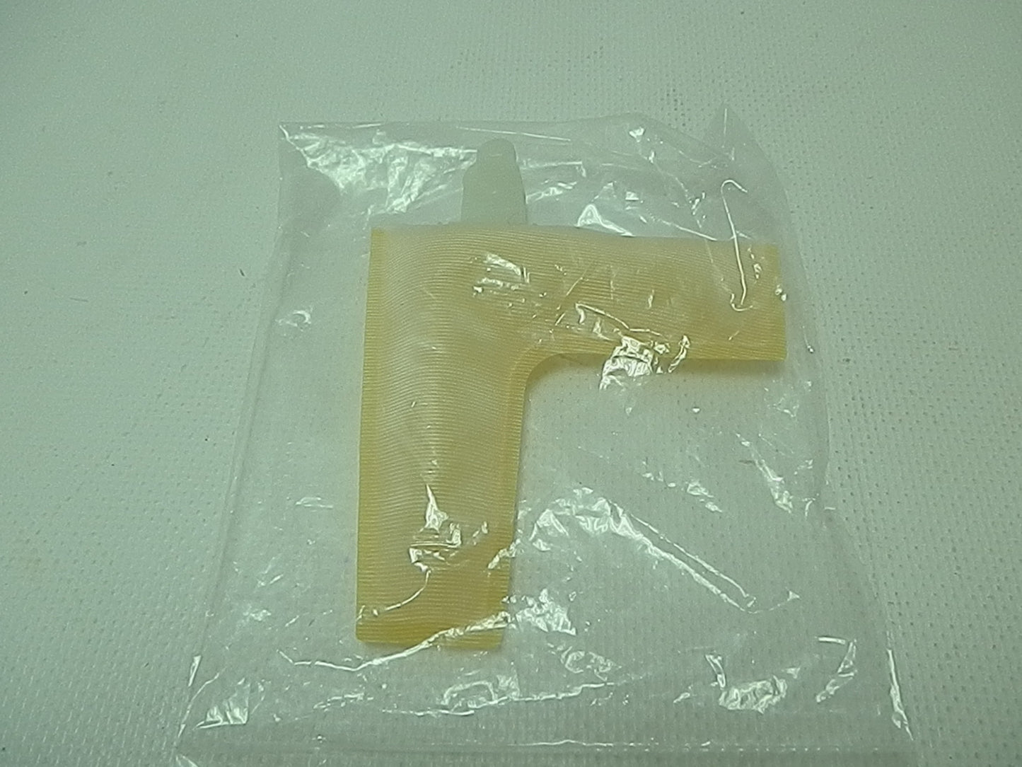 PILA BOMBA GASOLINA YARIS COROLLA.
23217-23010