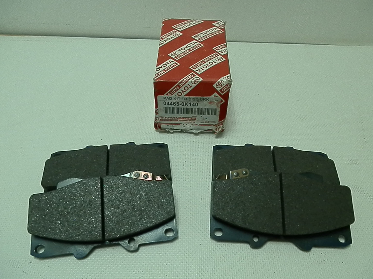 PASTILLAS DE FRENOS DELANTERAS HILUX KAVAK 2.7 06-08 . COD: 04465-0K140