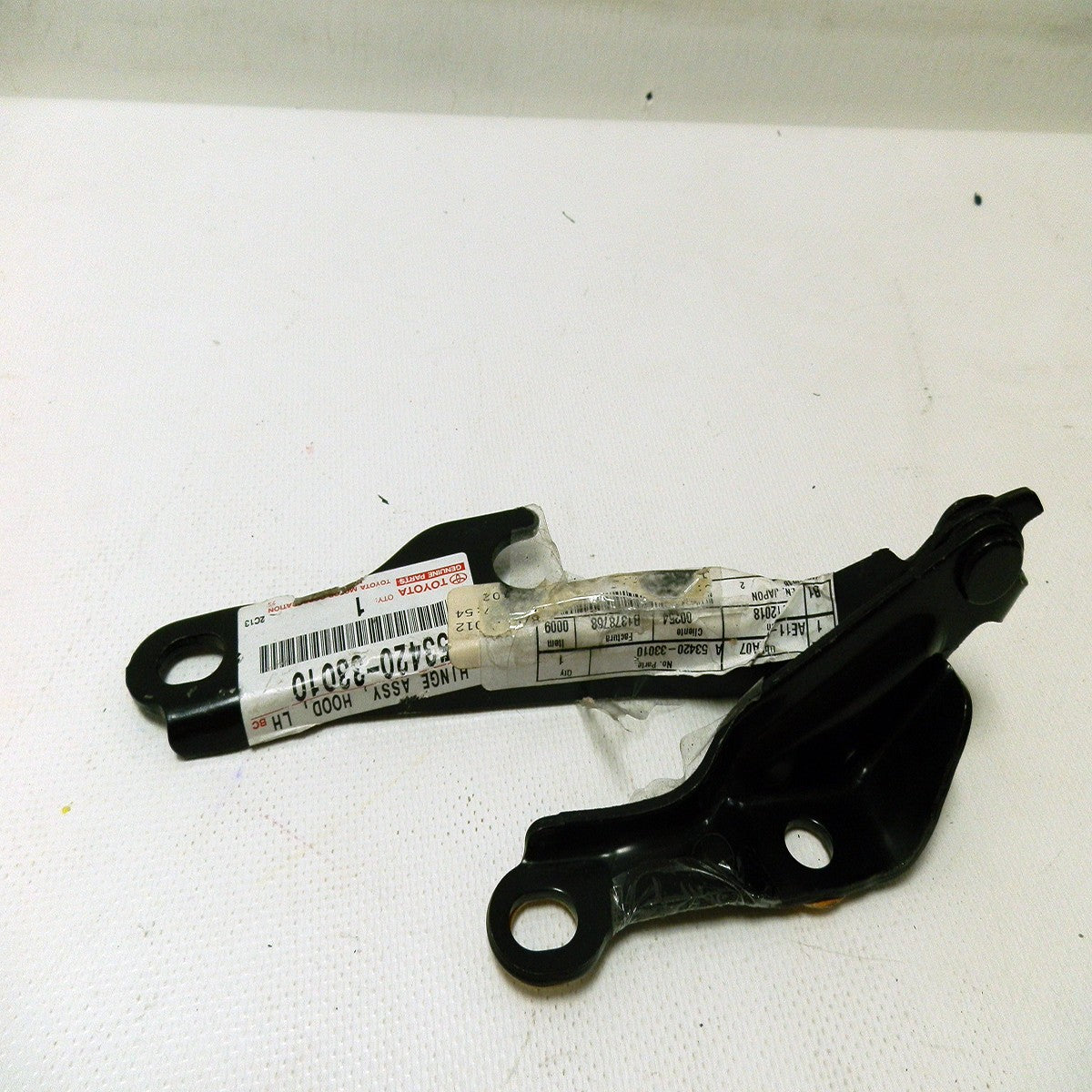 BISAGRA IZQUIERDA CAPOT CAMRY 93-96