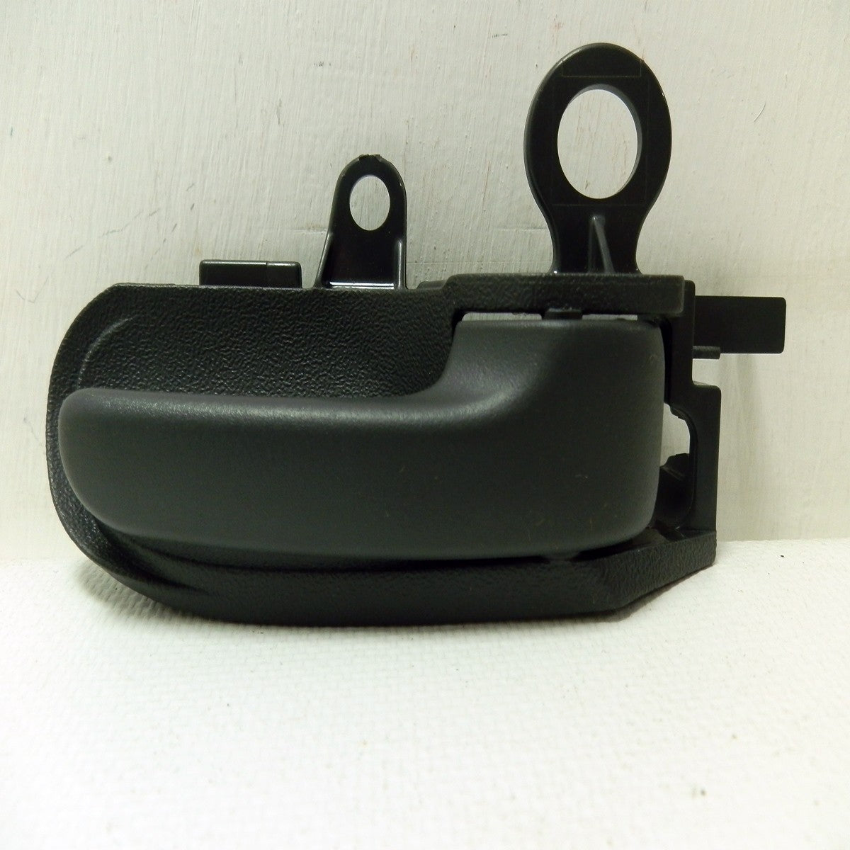 MANILLA INTERNA PUERTA DELANTERA DERECHA YARIS 00-05