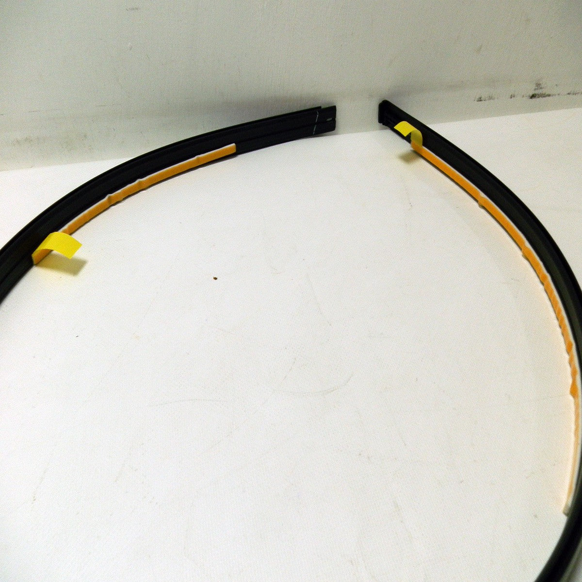 MOLDURA PLATINA GOMA IZQUIERDA TECHO TUNDRA 2009-2017 LIMITED