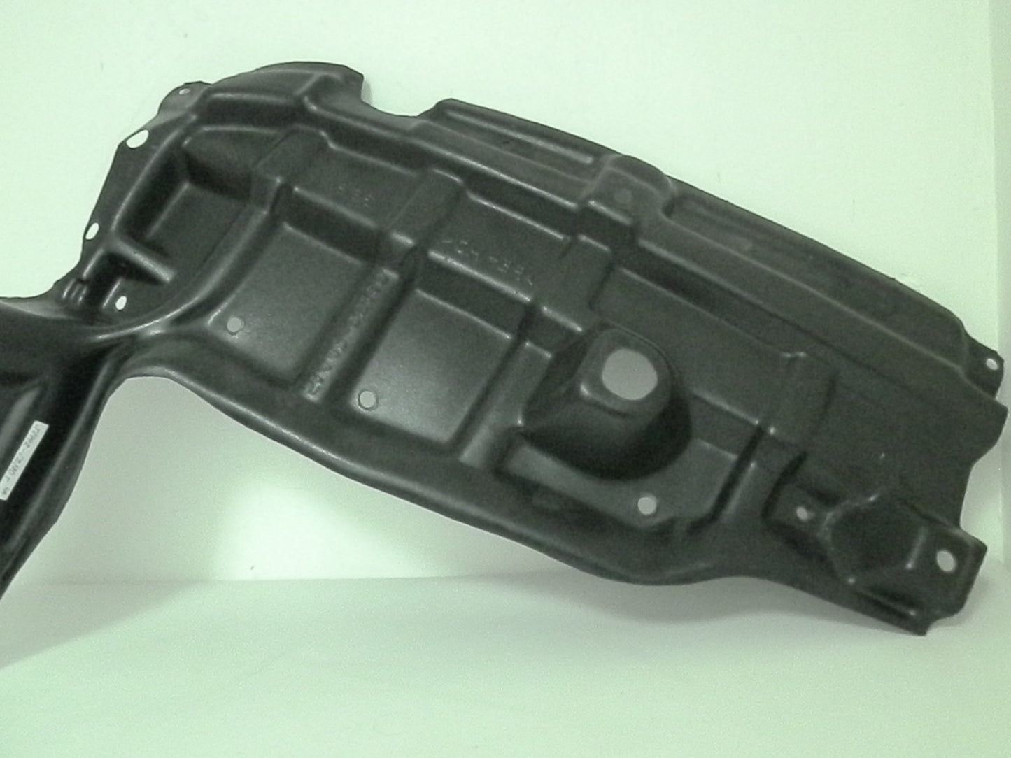 GUARDAPOLVO CARTER MOTOR IZQUIERDO YARIS 06-08 BELTA SPORT