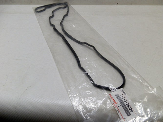 EMPACADURA DERECHA TAPA VALVULAS TUNDRA SEQUOIA