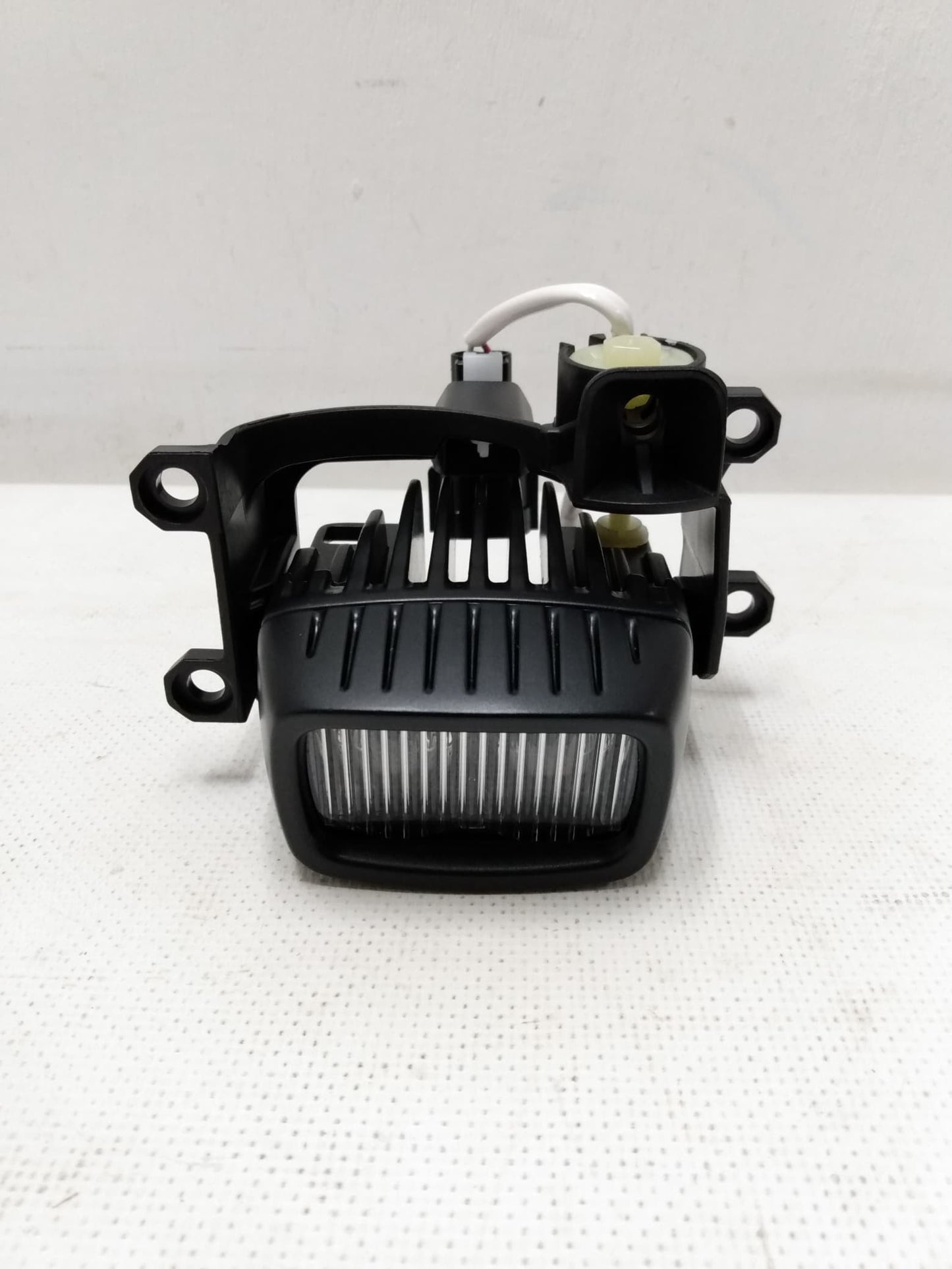 FARO NEBLINA IZQUIERDO TACOMA TRD PRO 2016-2021
