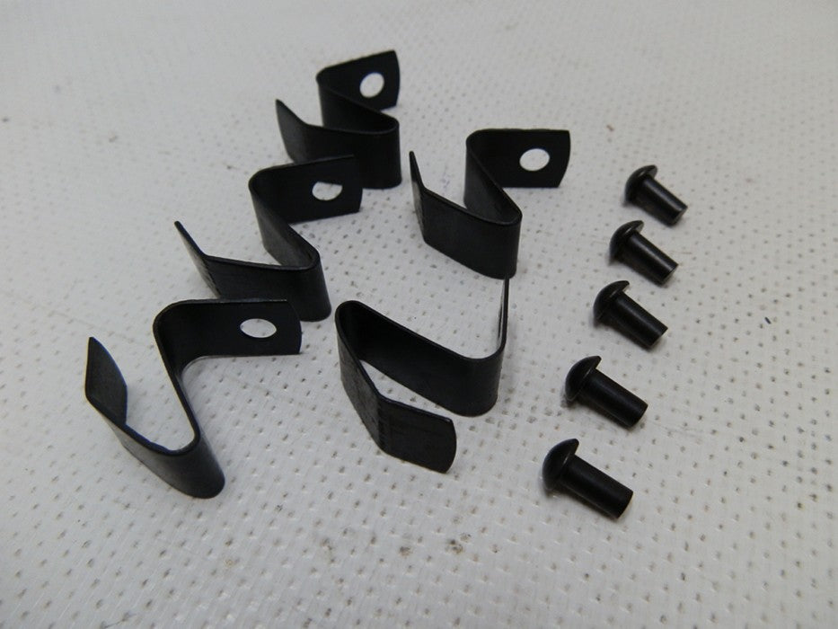 CLIPS TAPA CAUCHOS FJ40