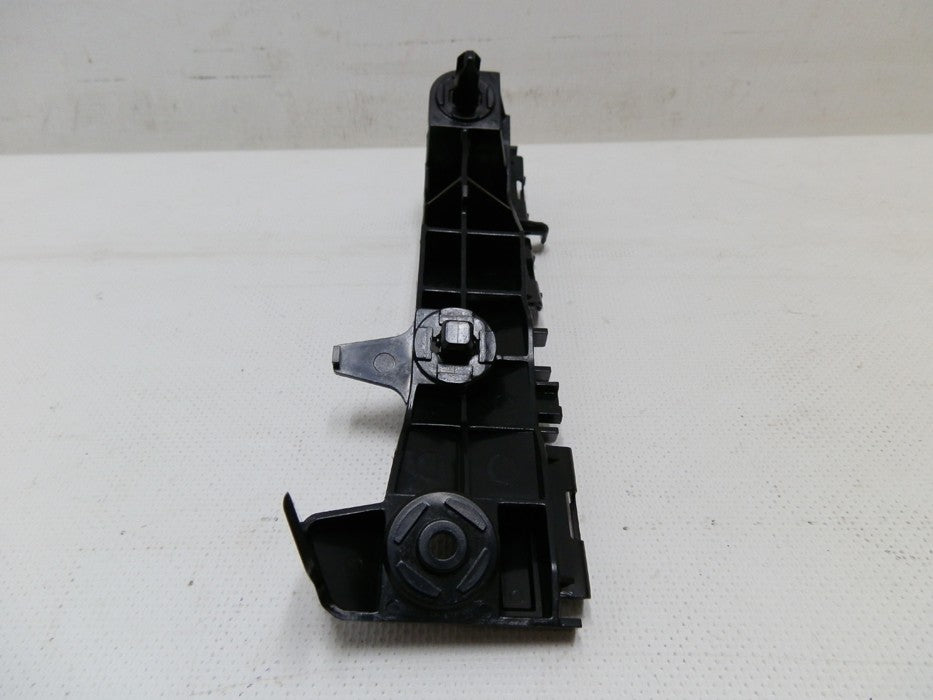 BASE IZQUIERDA PARACHOQUE DELANTERO FORTUNER 2012-2015