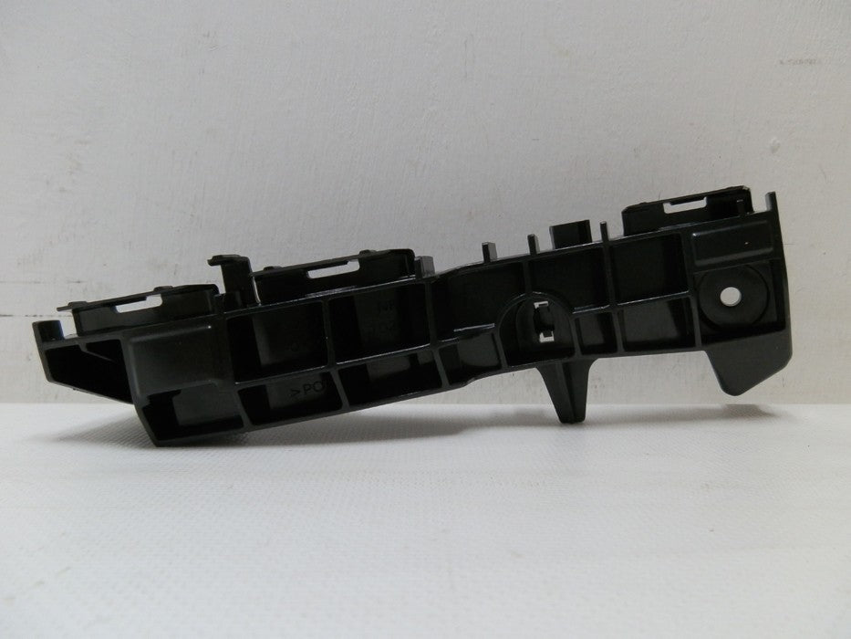 BASE DERECHA PARACHOQUE DELANTERO FORTUNER 2012-2015