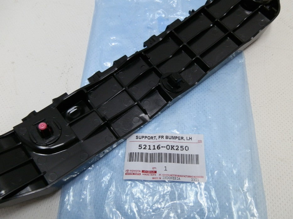 BASE IZQUIERDA PARACHOQUE DELANTERO FORTUNER DUBAI 2016-2020