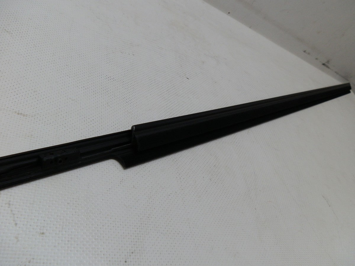 CEPILLO LAMEVIDRIO EXTERNO PUERTA DELANTERA DERECHA 4RUNNER 03-08