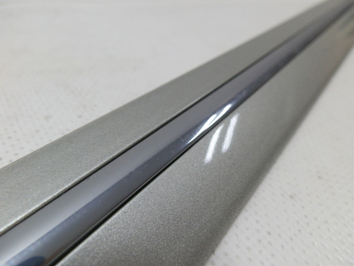 MOLDURA PLATINA PUERTA TRASERA IZQUIERDA CAMRY 02-04
