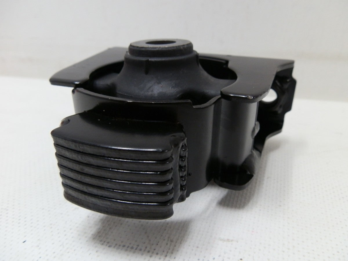 BASE DE MOTOR DELANTERA RAV4 08-12 2AR 2.5 GENERICA