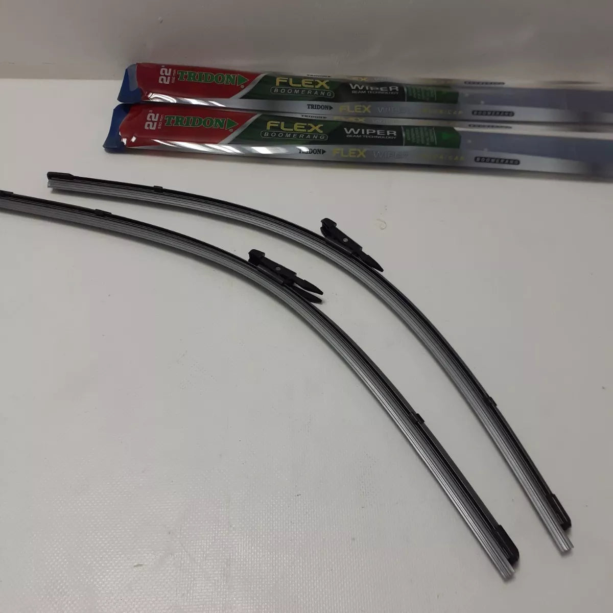Cepillo limpiaparabrisas boomerandg tridon 22 pulgadas