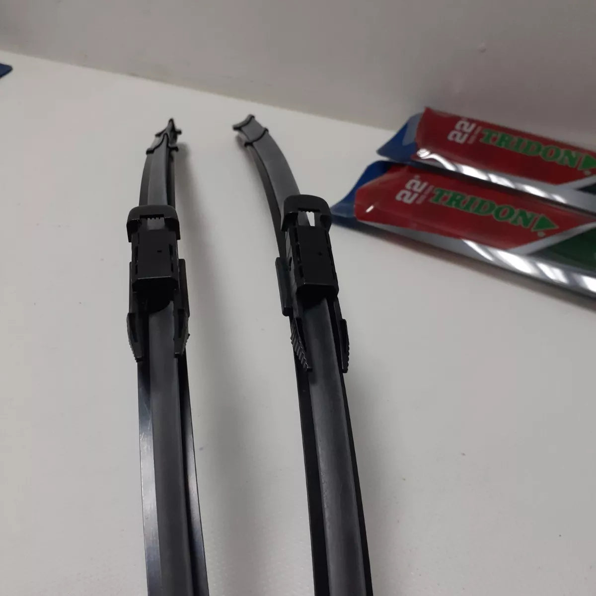Cepillo limpiaparabrisas boomerandg tridon 22 pulgadas