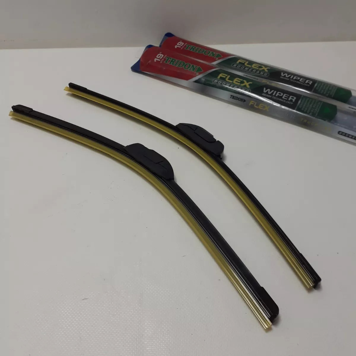 Cepillo limpiaparabrisas boomerandg tridon 19 pulgadas