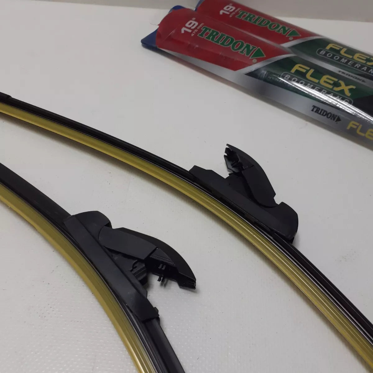Cepillo limpiaparabrisas boomerandg tridon 19 pulgadas