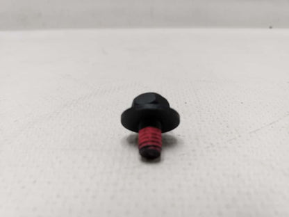 Tornillo con arandela spolier fortuner prado