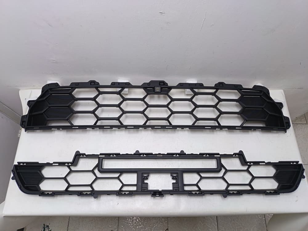 PARRILLA FRONTAL TOYOTA TRD PRO 4RUNNER 2025-2026